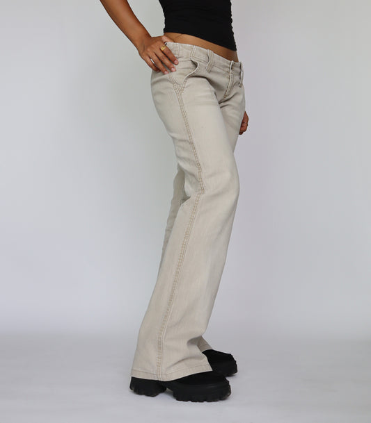 Light beige low waisted jeans | 38